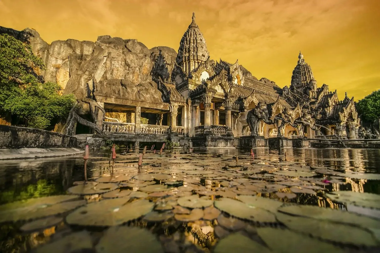 Phuket FantaSea 2