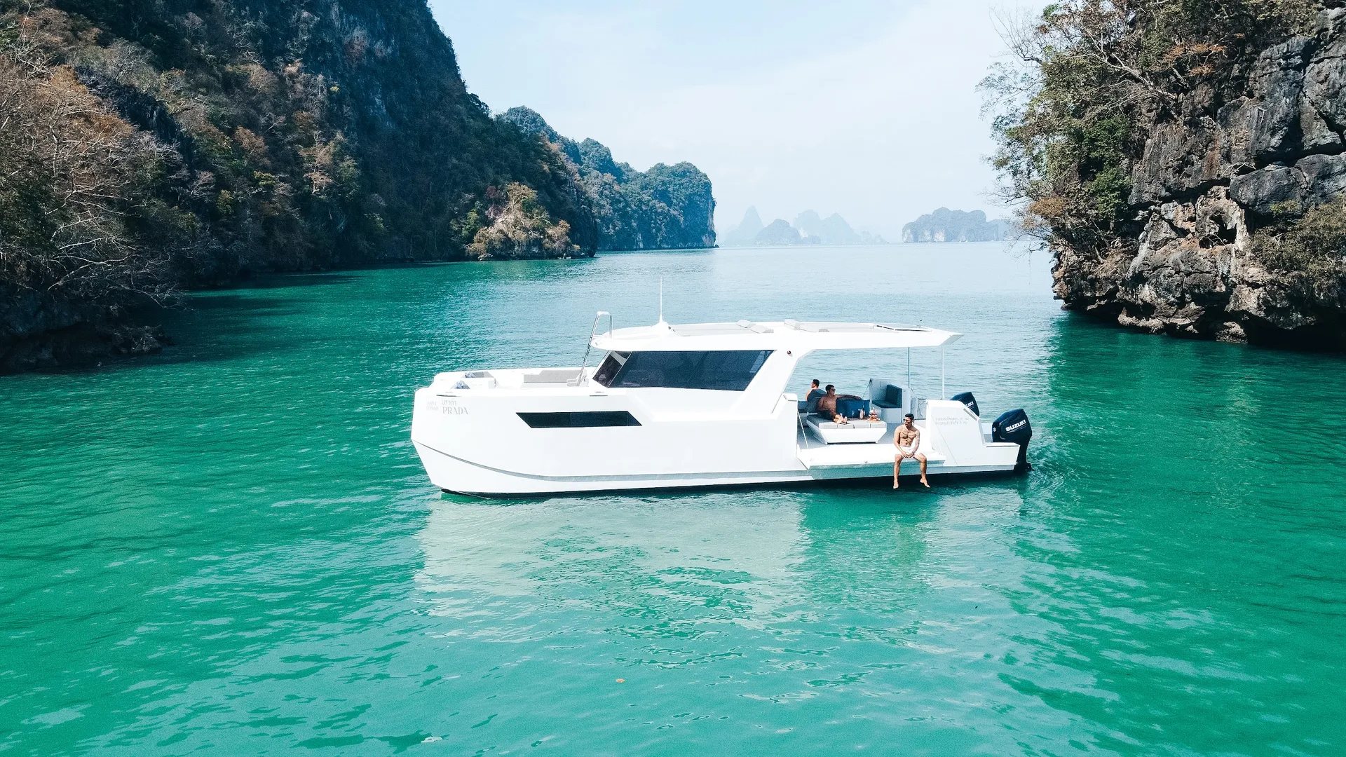 50ft Prada Power Catamaran 11
