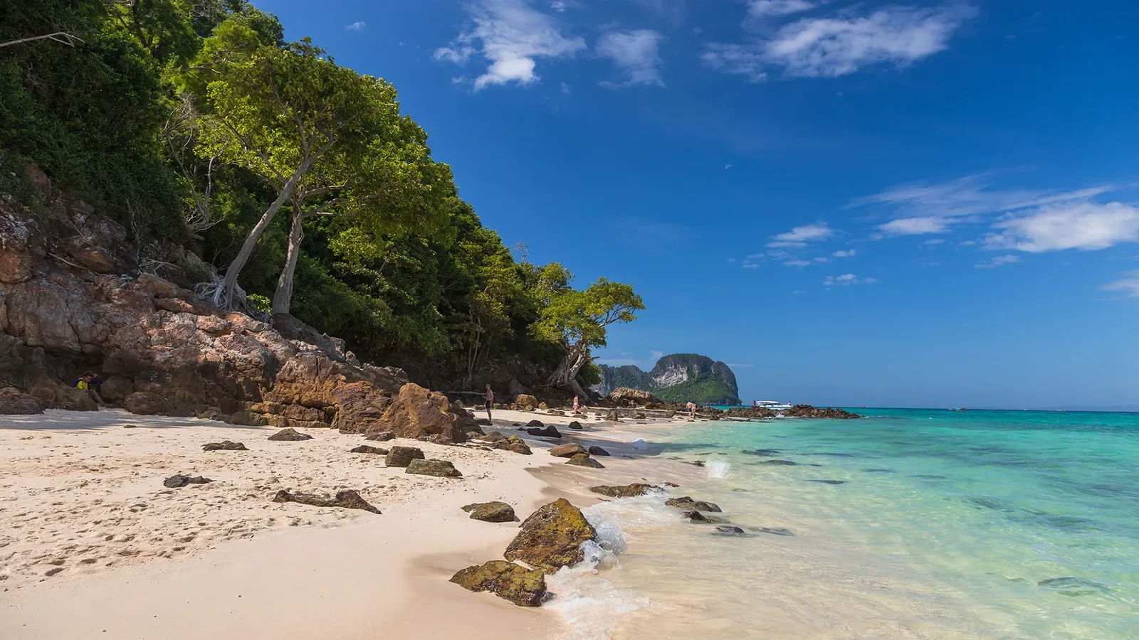 Phi Phi, Bamboo, Maya