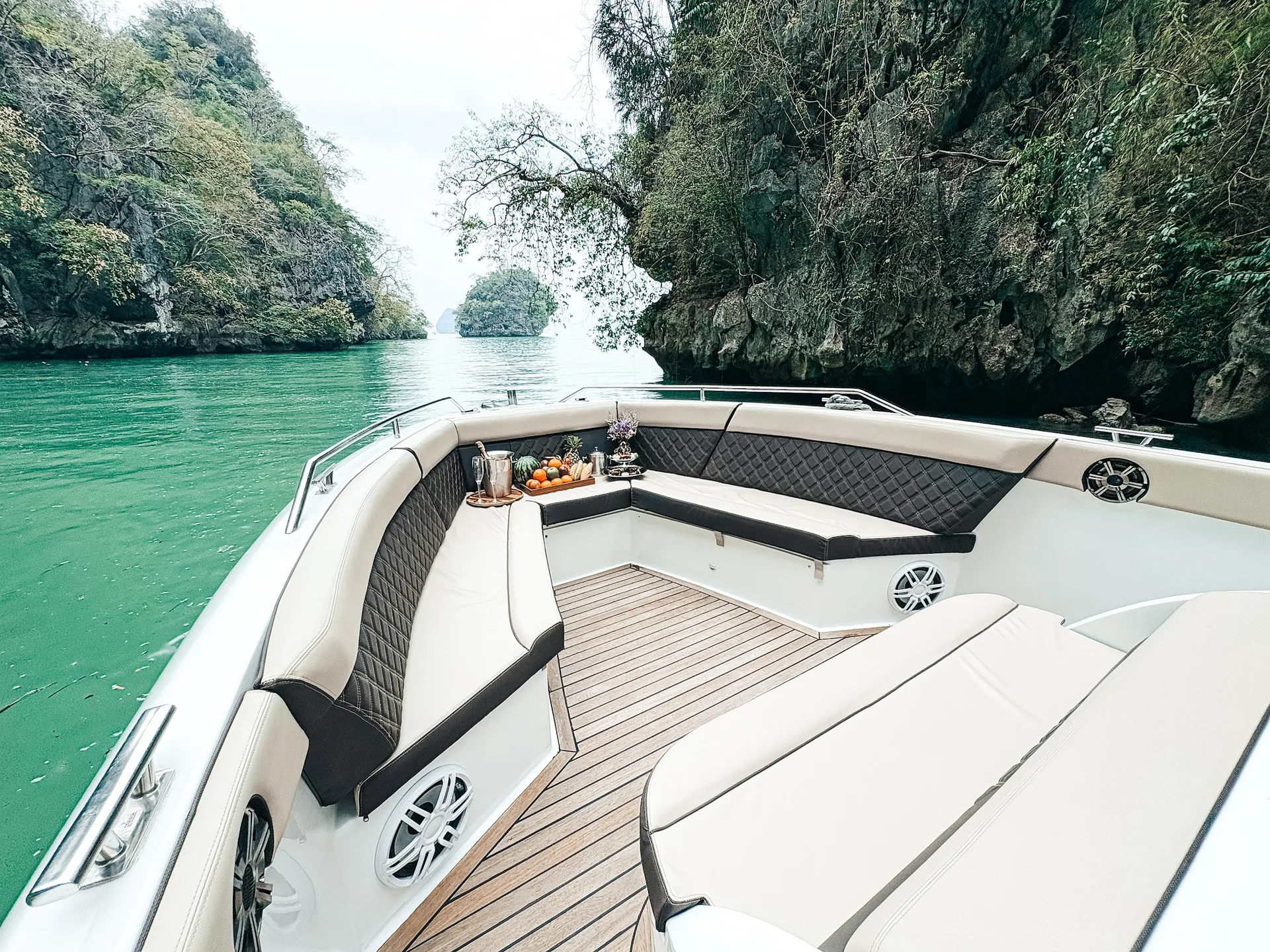 42ft Ocean Pearl Sport Cruiser 14