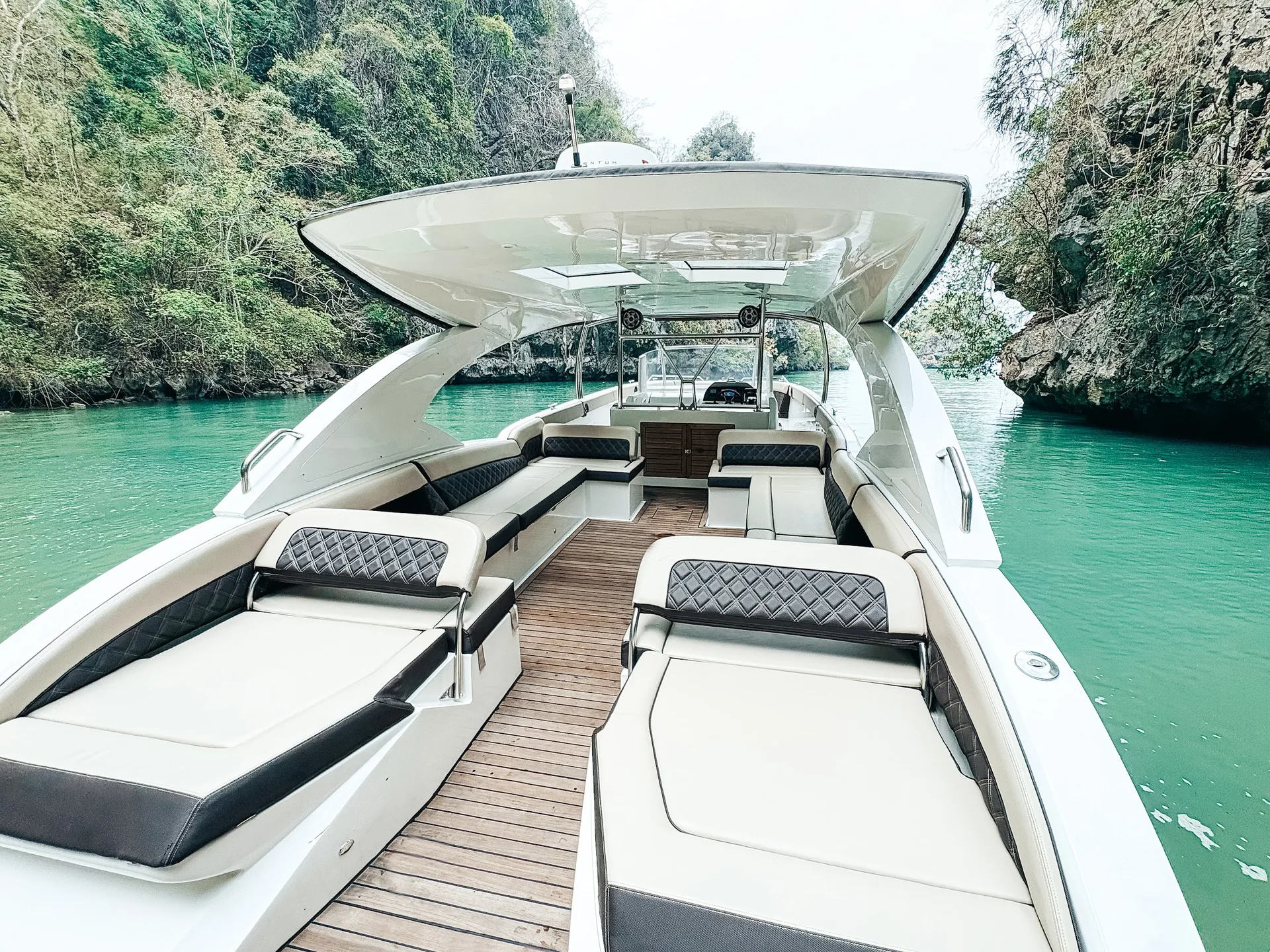 42ft Ocean Pearl Sport Cruiser 13