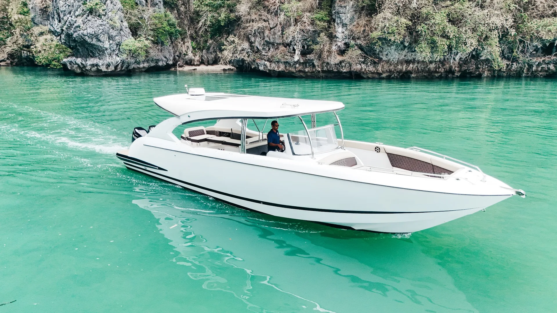 42ft Ocean Pearl Sport Cruiser 8