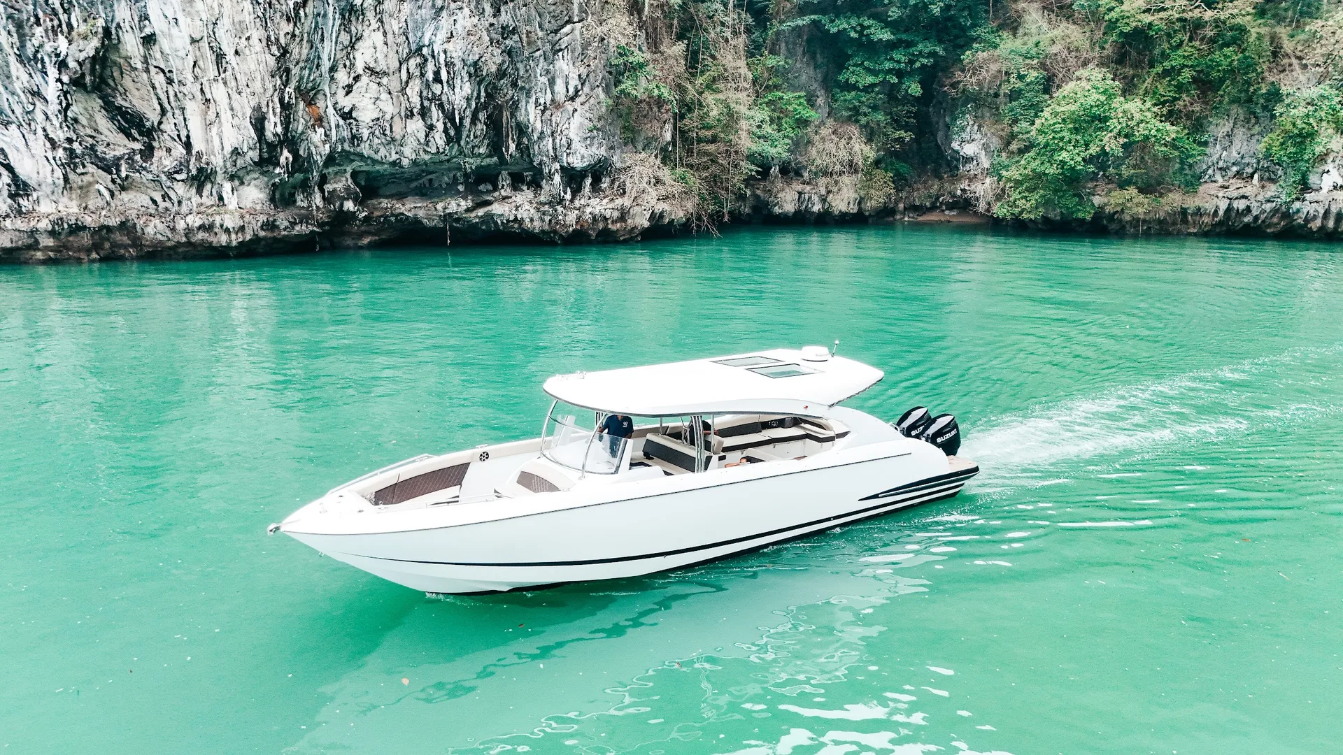 42ft Ocean Pearl Sport Cruiser 2